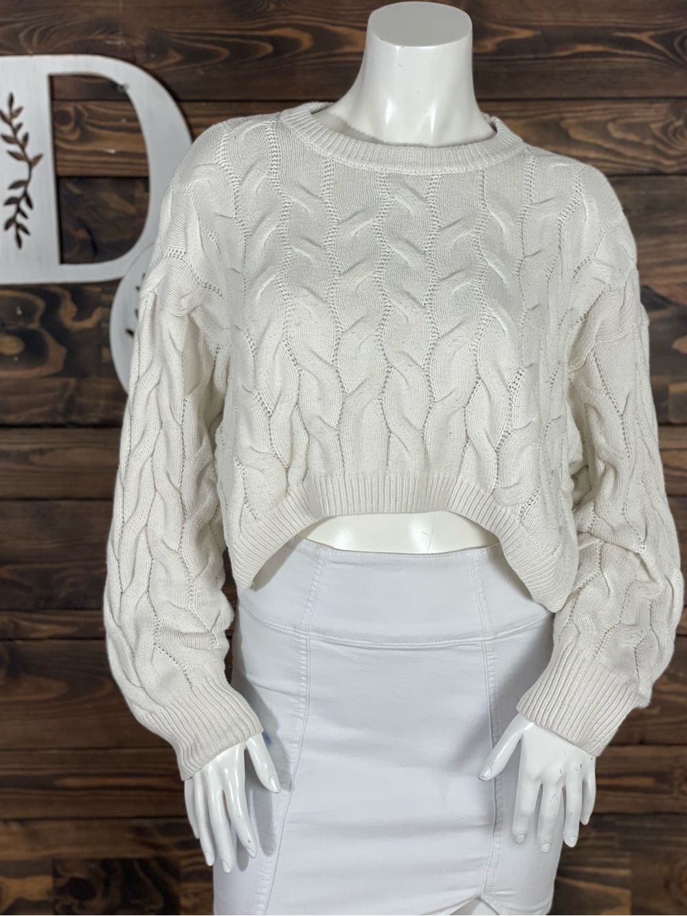 Pink Rose | Ivory Cropped Chunky‎ Cable Knit Crew Sweater Cropped Balloon Sleeve
